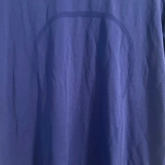 Lululemon Athletica Blue Fitted Short Sleeve swiftly tech Tee - Picture 2 of 7